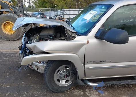 2004 GMC Sierra 2500Hd Sle из США, поврежденный, VIN 1GTHC29U24E382942